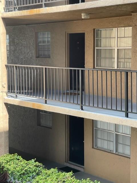Photo of 6575 W 4th Ave #206 in Hialeah, FL