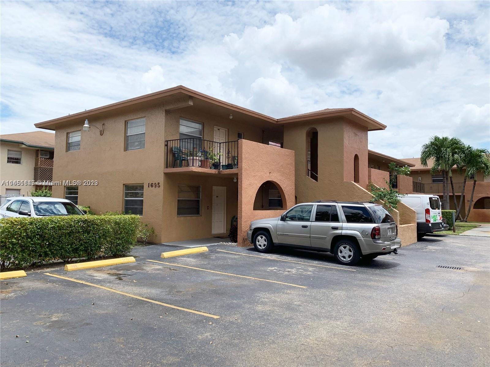 Photo of 1695 W 42nd St #102 in Hialeah, FL