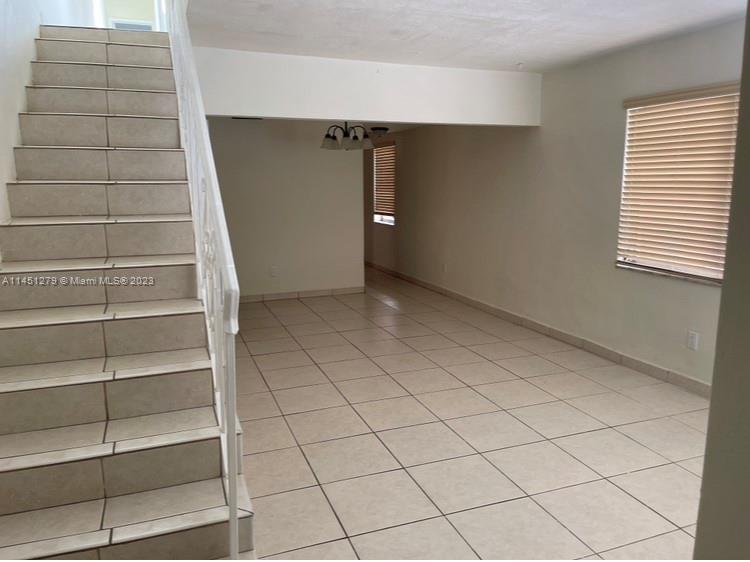 Photo of 337 E 42nd St in Hialeah, FL