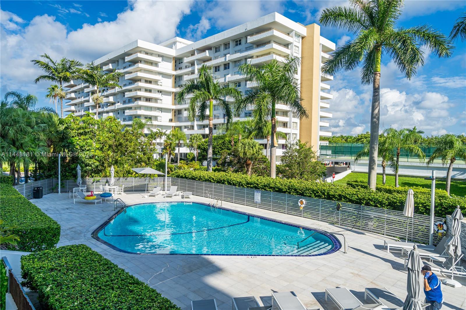 Photo of 199 Ocean Lane Dr #212 in Key Biscayne, FL