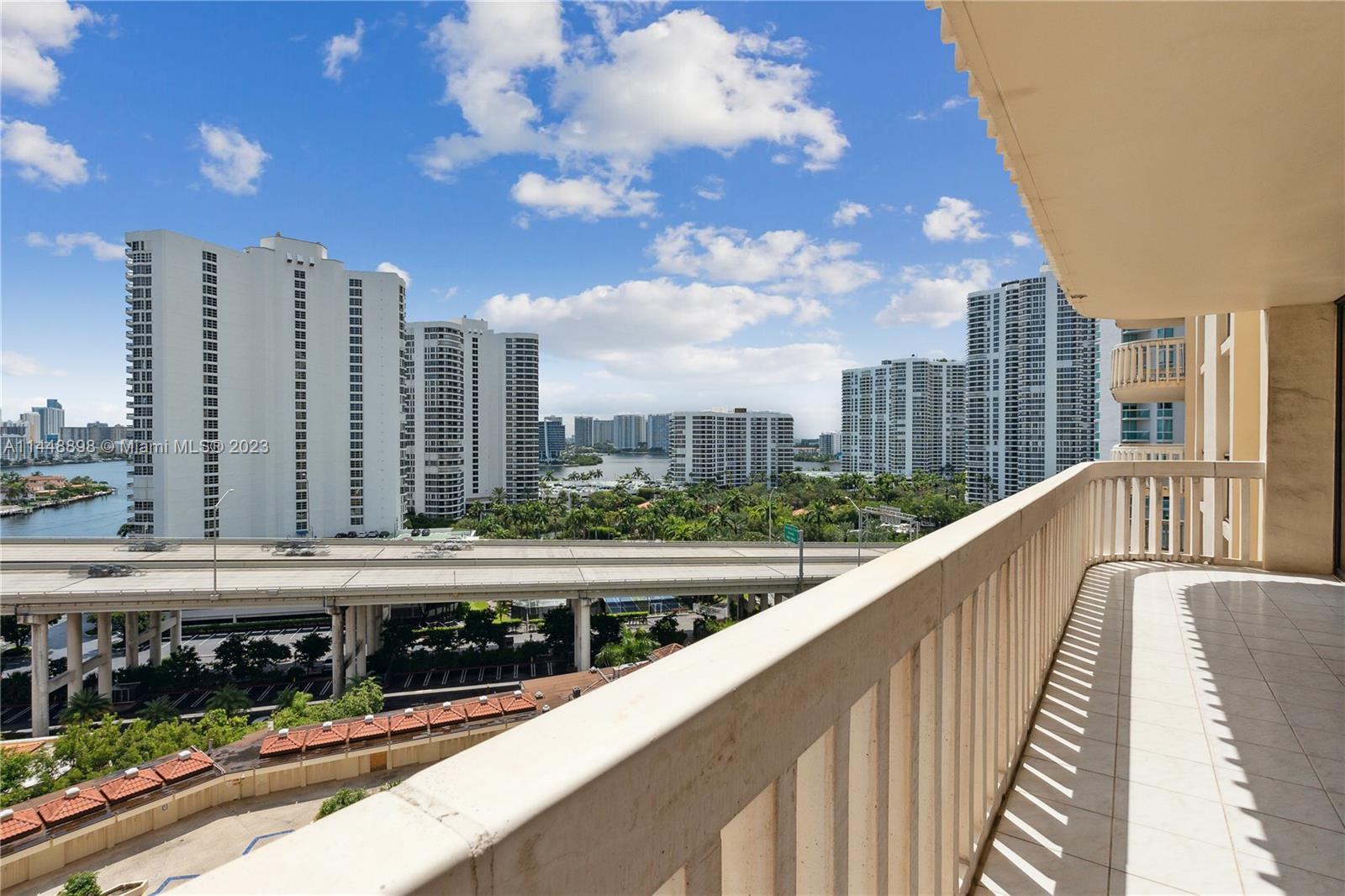 Enjoyable 2 bed + DEN | 2 bath at elegant Turnberry Towers. 1677 SqFt on the 11th floor with beautif