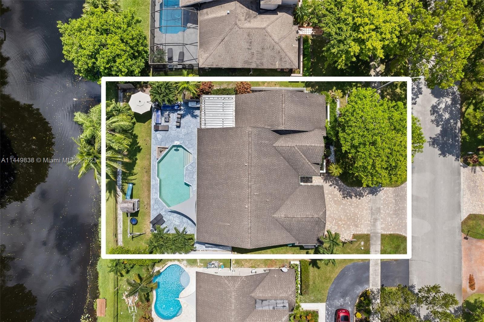 Photo of 5762 SW 88th Ter in Cooper City, FL