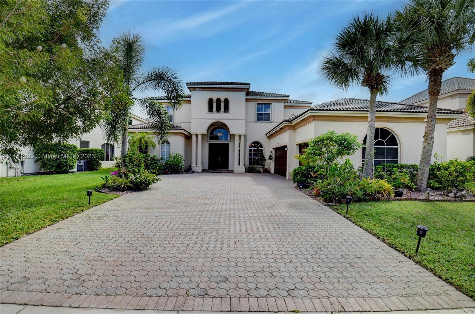 Photo of 9129 Pineville Dr in Lake Worth, FL
