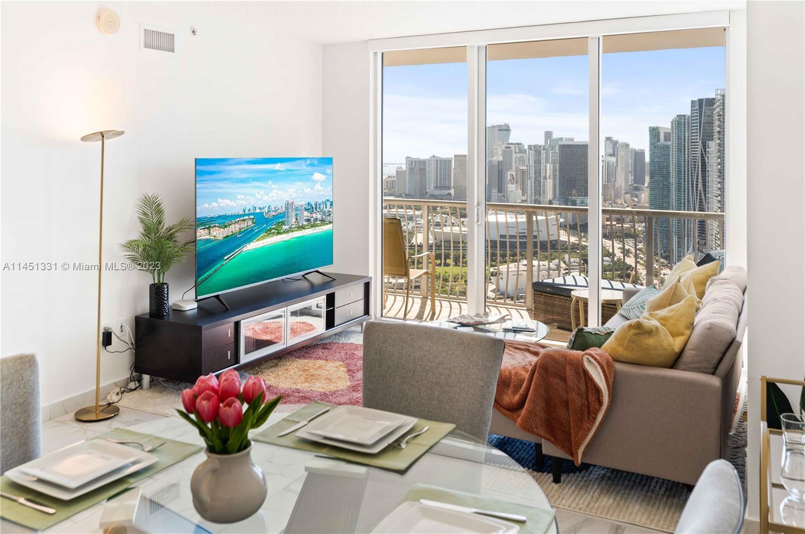 Photo of 1750 N Bayshore Dr #5212 in Miami, FL