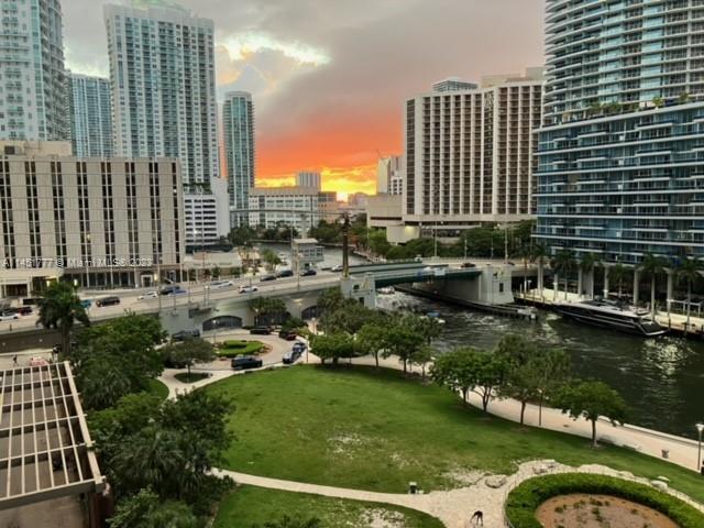 Photo of 465 Brickell Ave #906 in Miami, FL