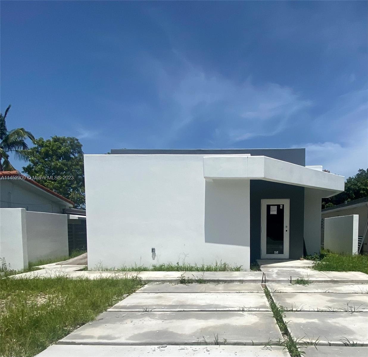 Photo of 2205 SW 60th Ave in Miami, FL