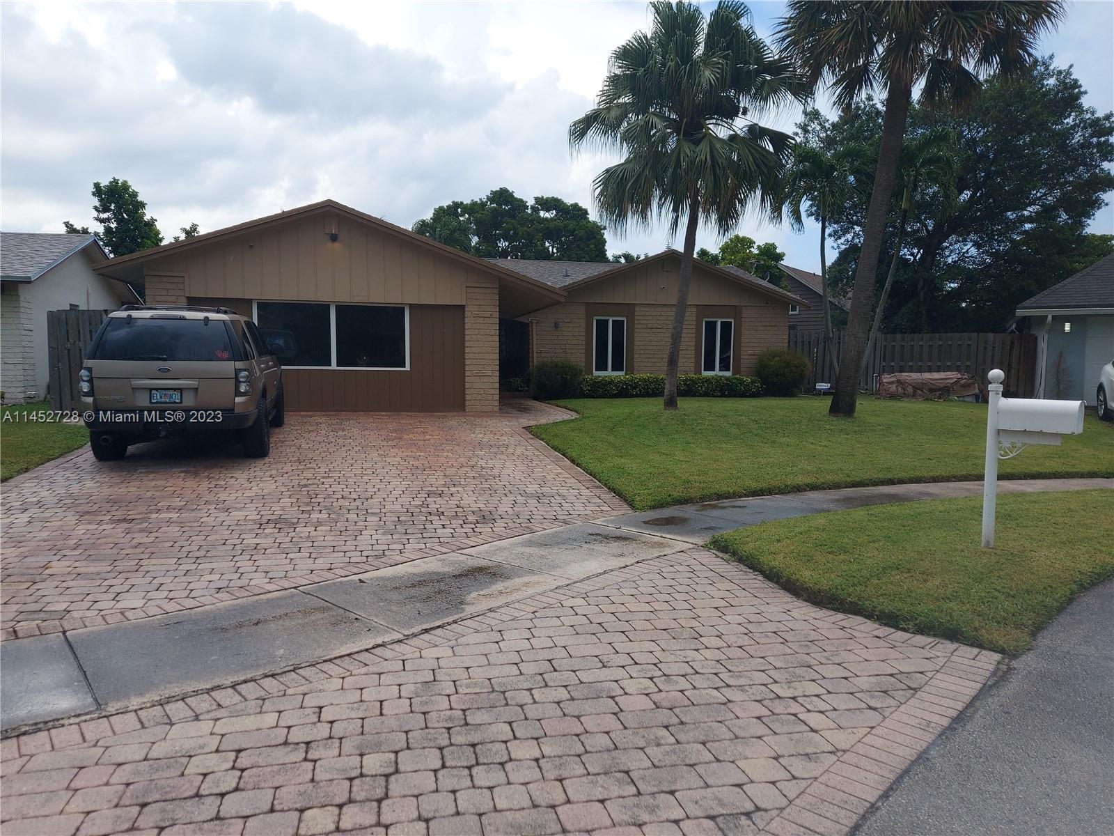 Photo of 9321 NW 35th Pl in Sunrise, FL