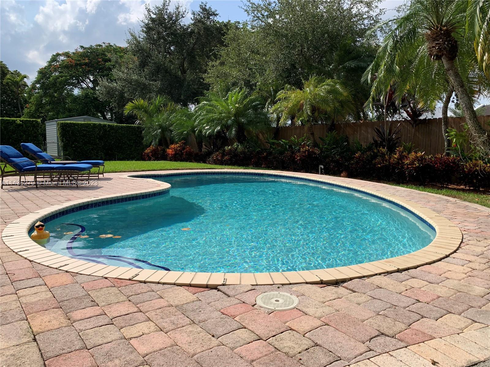 Photo of 6601 SW 49th Ter in South Miami, FL