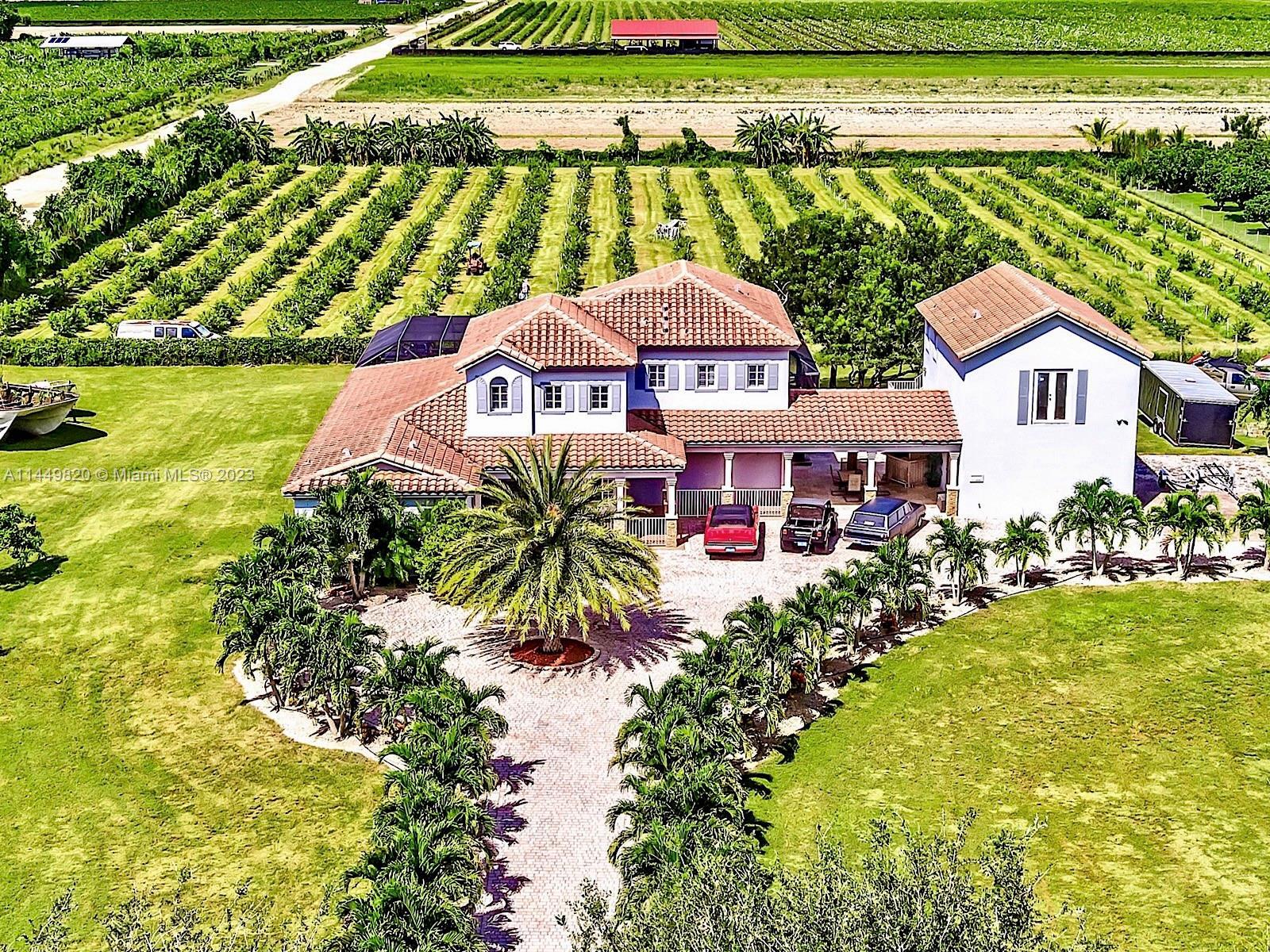 Photo of 35950 SW 218th Ave in Homestead, FL