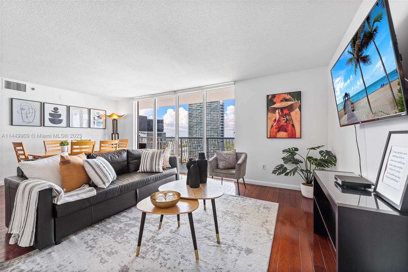 Photo of 1200 Brickell Bay Dr #3923 in Miami, FL