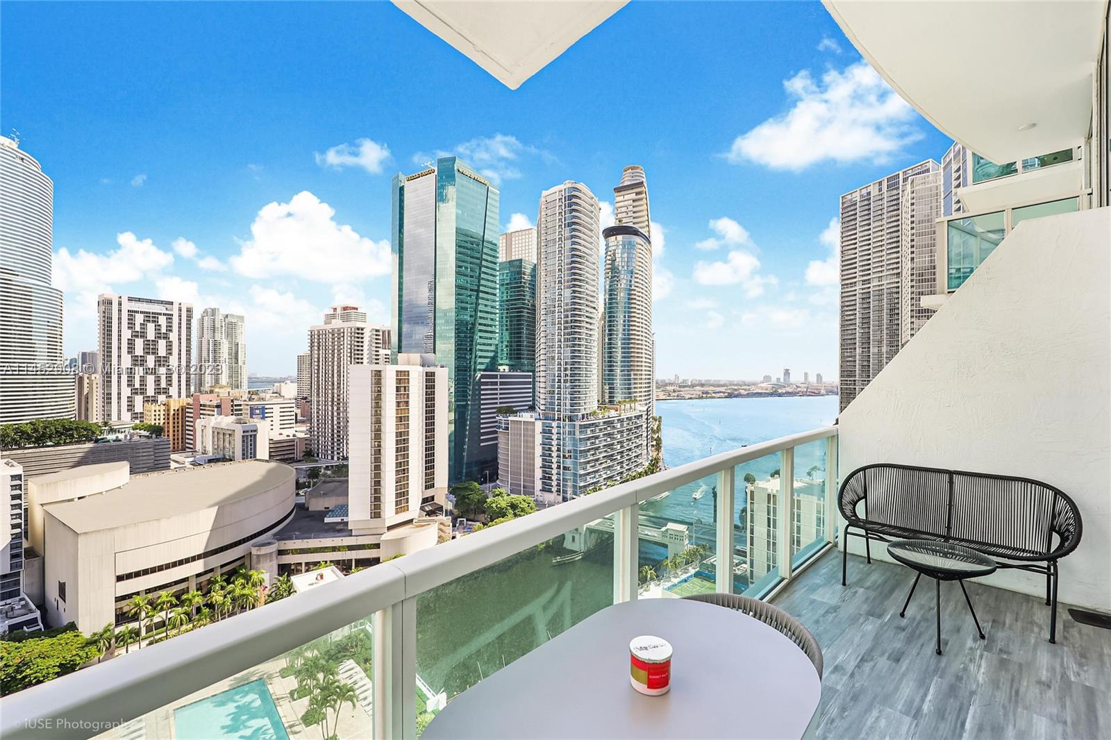 Brickell on the River South is one of the very few Airbnb approved buildings centrally located in Br