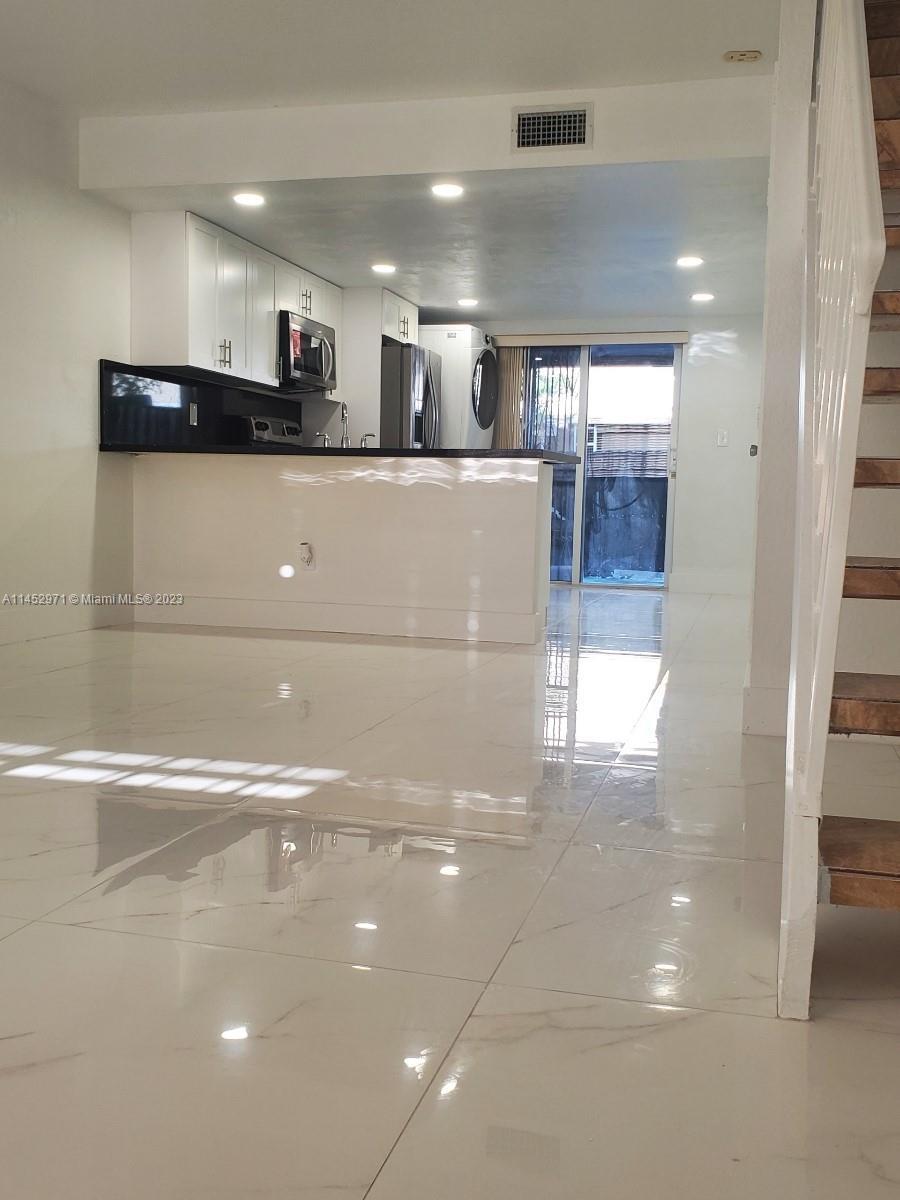 Photo of 4079 W 9th Ln #74 in Hialeah, FL