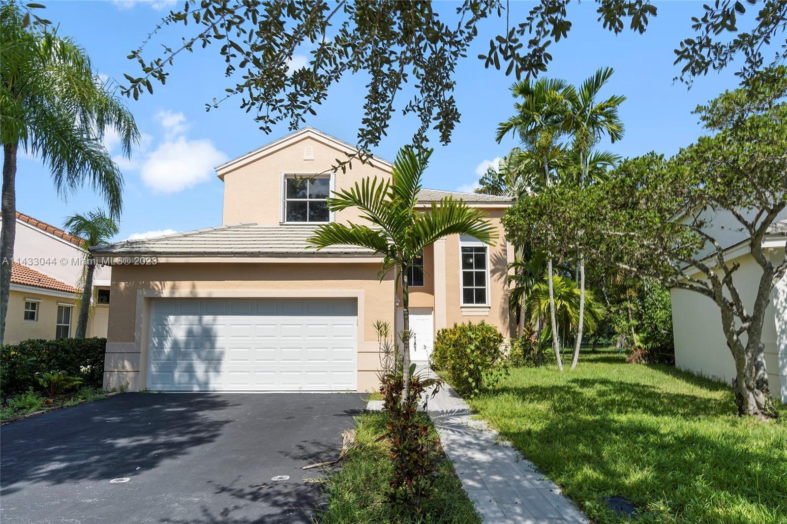Photo of 141 W Bayridge Dr in Weston, FL