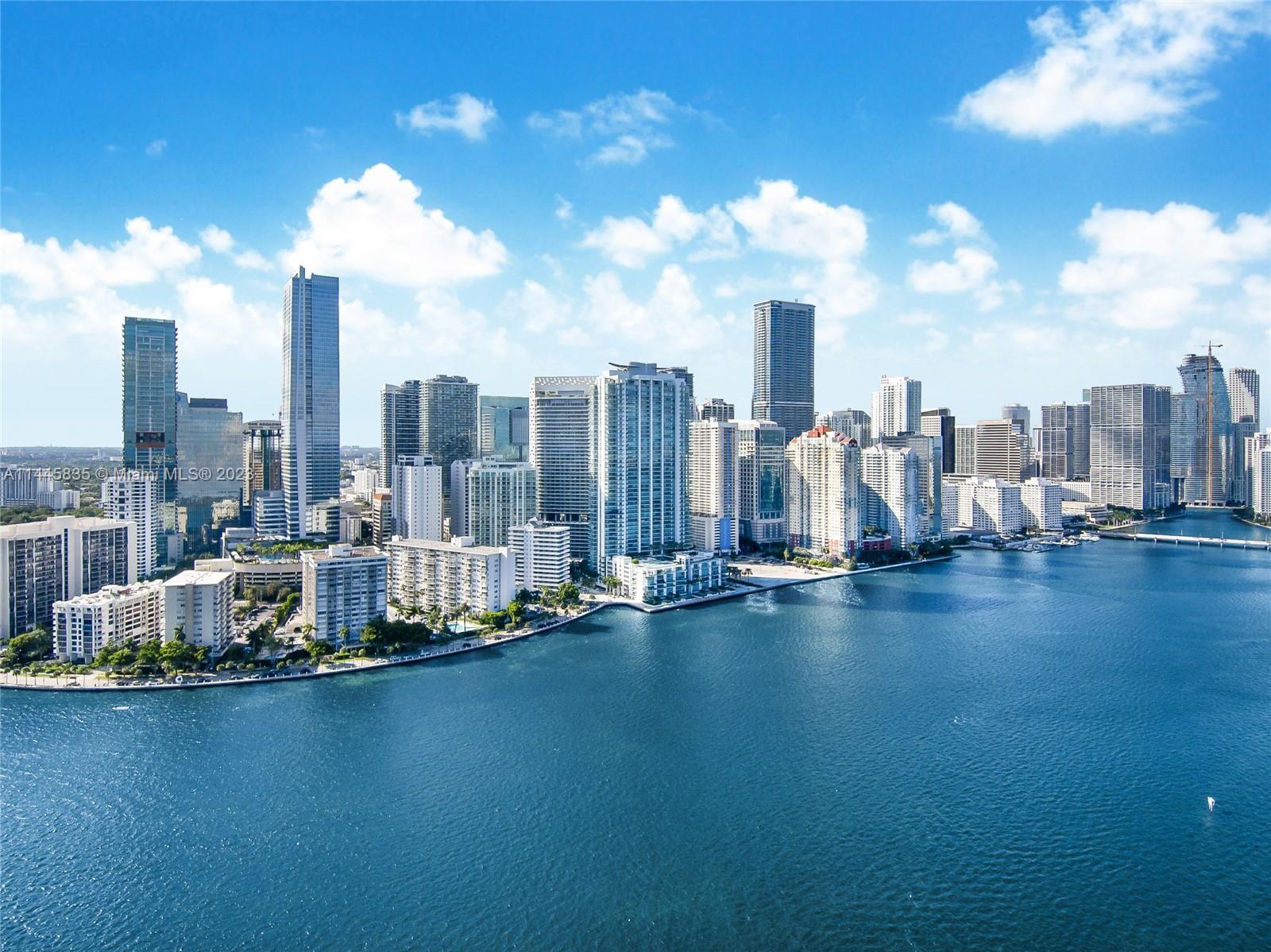 Photo of 1300 Brickell Bay Dr #703 in Miami, FL