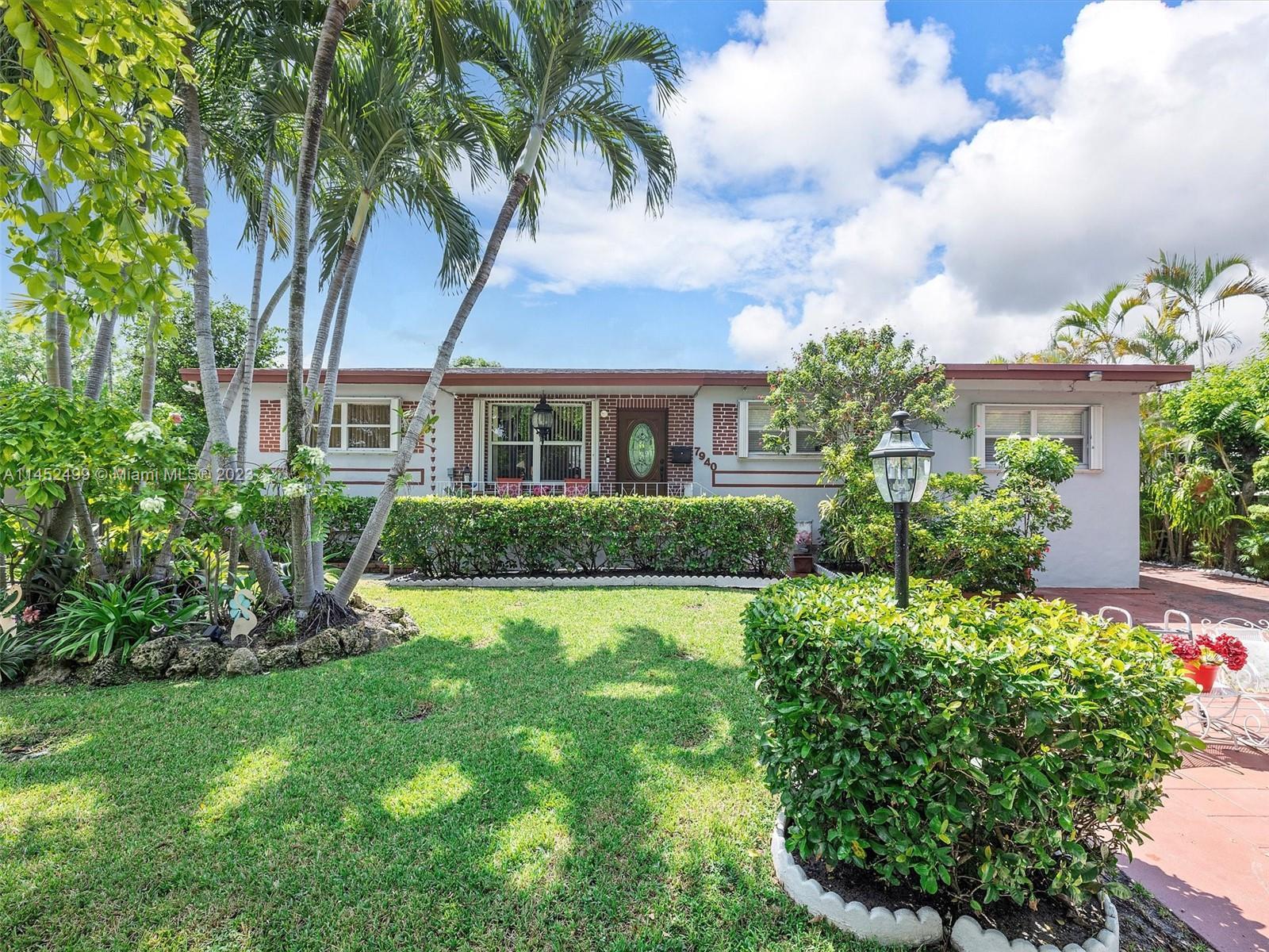 Photo of 7940 SW 21st St in Miami, FL