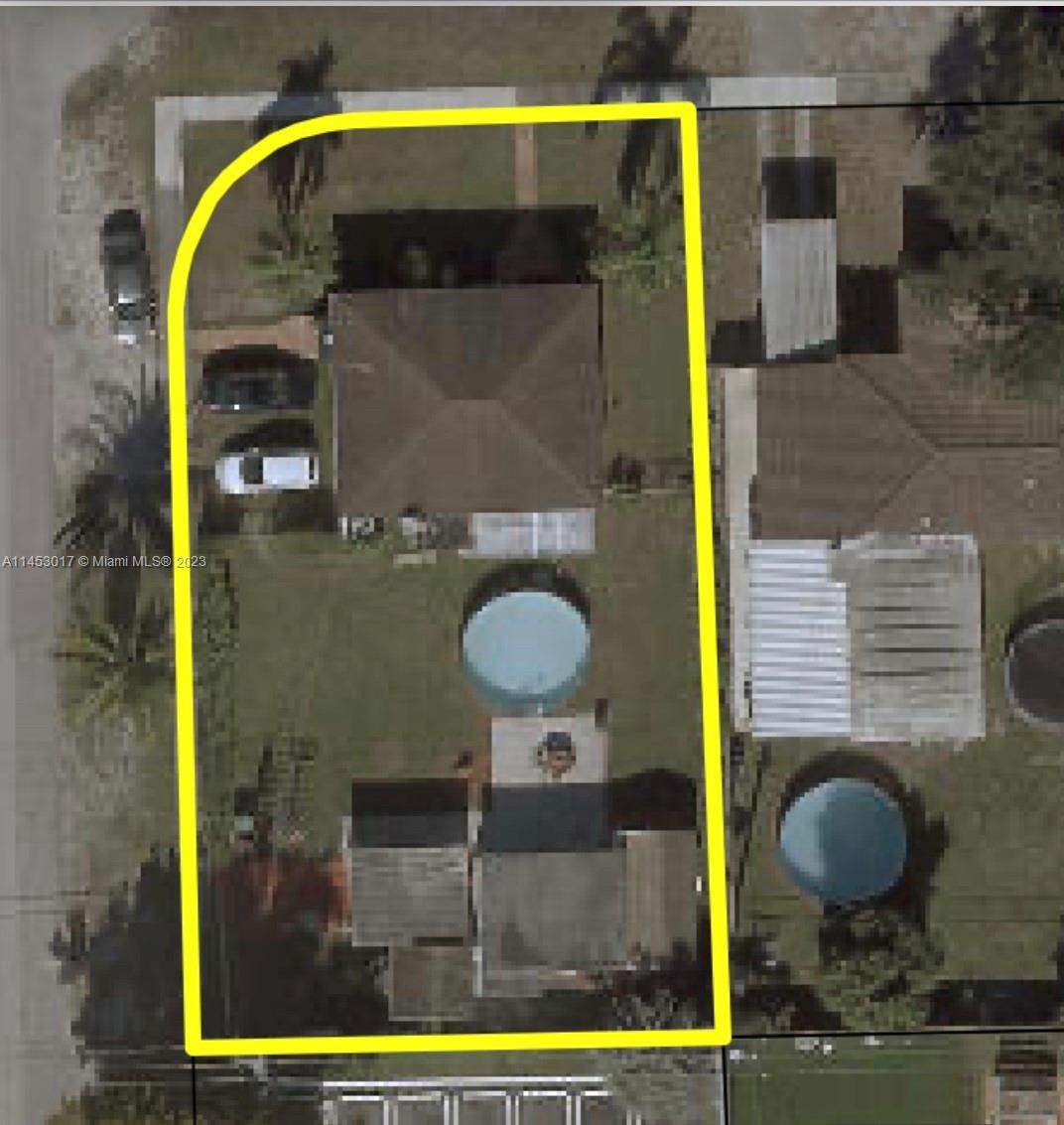 Photo of 702 E 50th St in Hialeah, FL