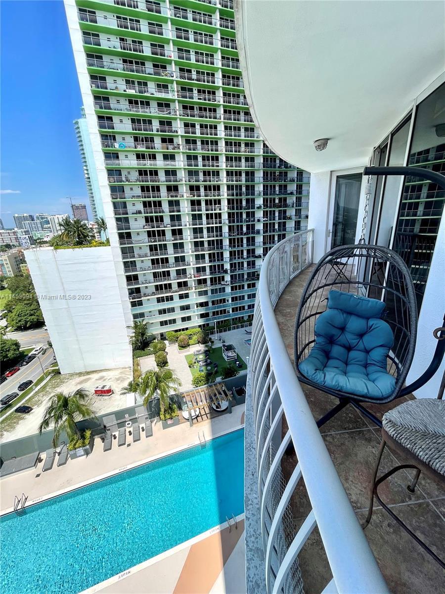 Photo of 1750 N Bayshore Dr #1915 in Miami, FL