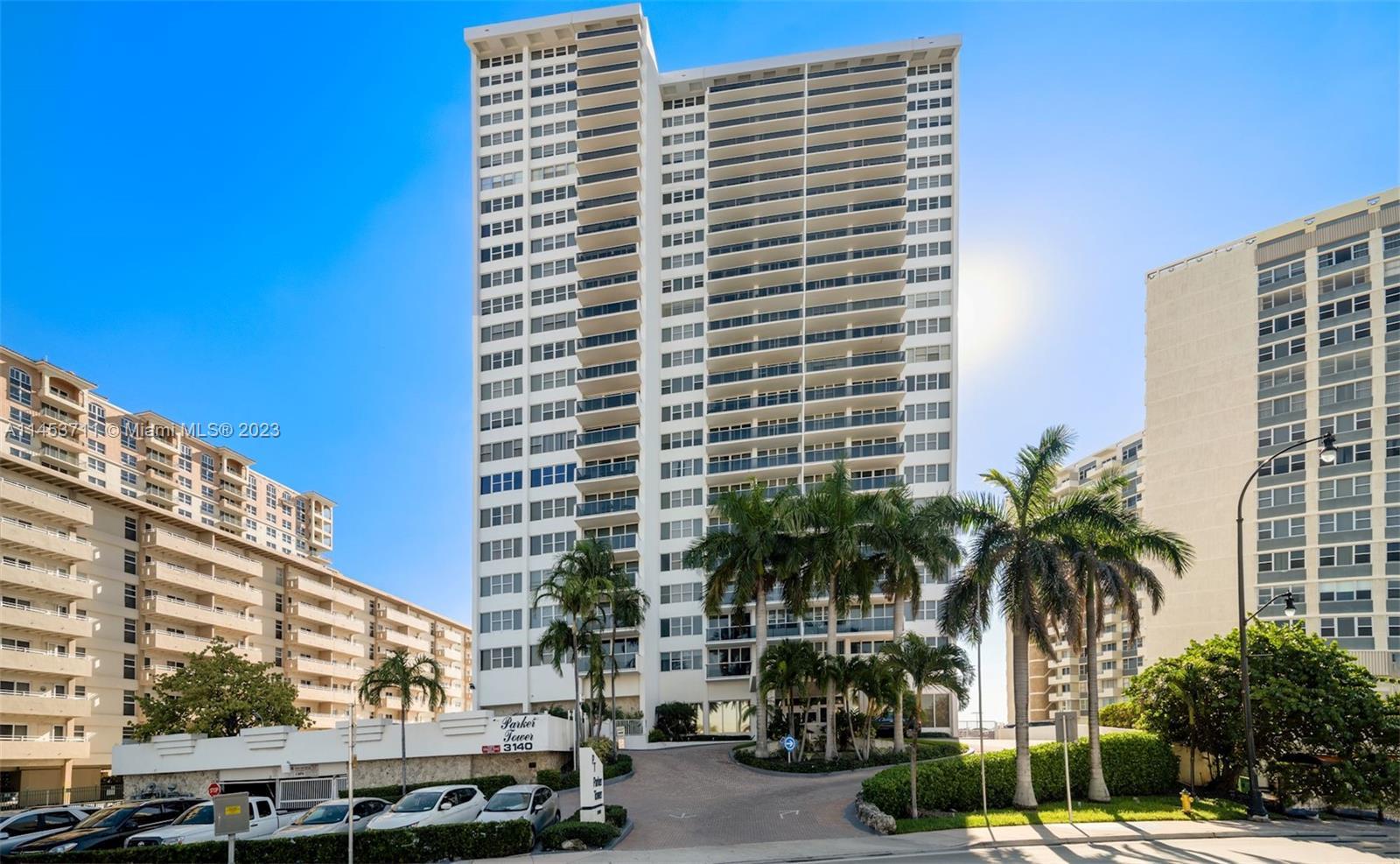 COME AND ENJOY THE WARM SANDY BEACH OF HALLANDALE BEACH, FLORIDA *****  THE VIEW OF THE UNIT IS THE 