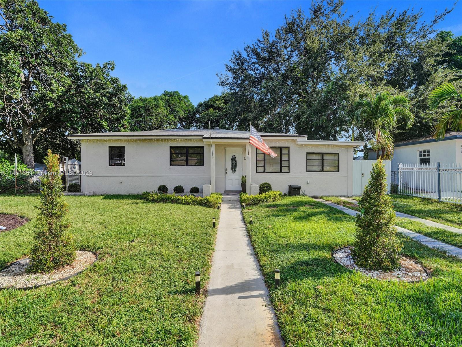Photo of 3230 NW 174th St in Miami Gardens, FL