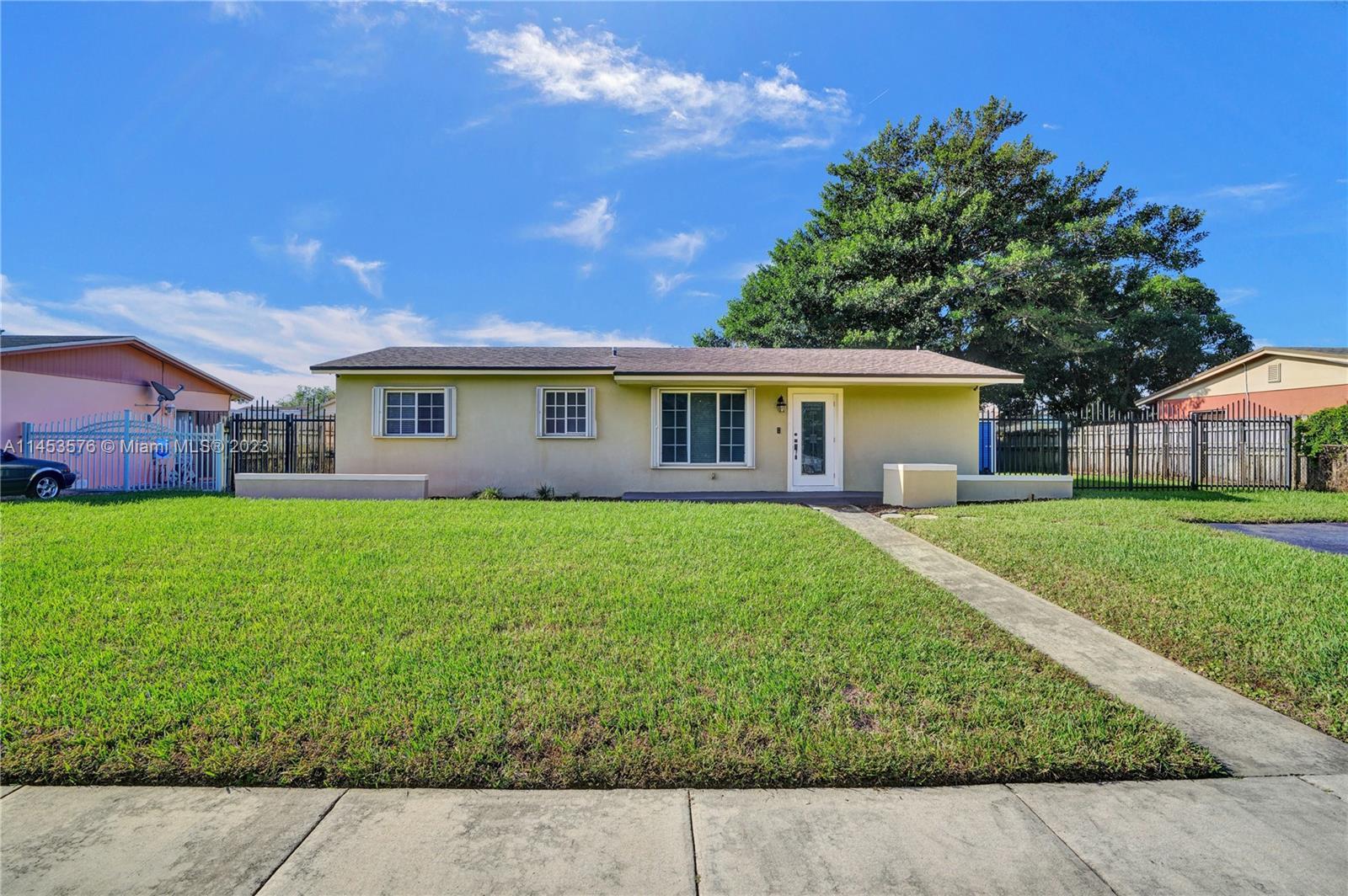 Photo of 3510 NW 197th St in Miami Gardens, FL