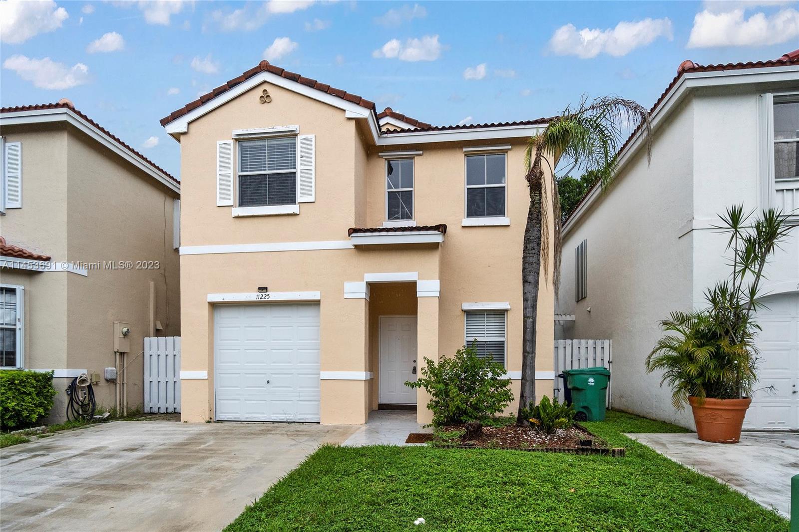 Photo of 11225 Sunview Wy in Cooper City, FL