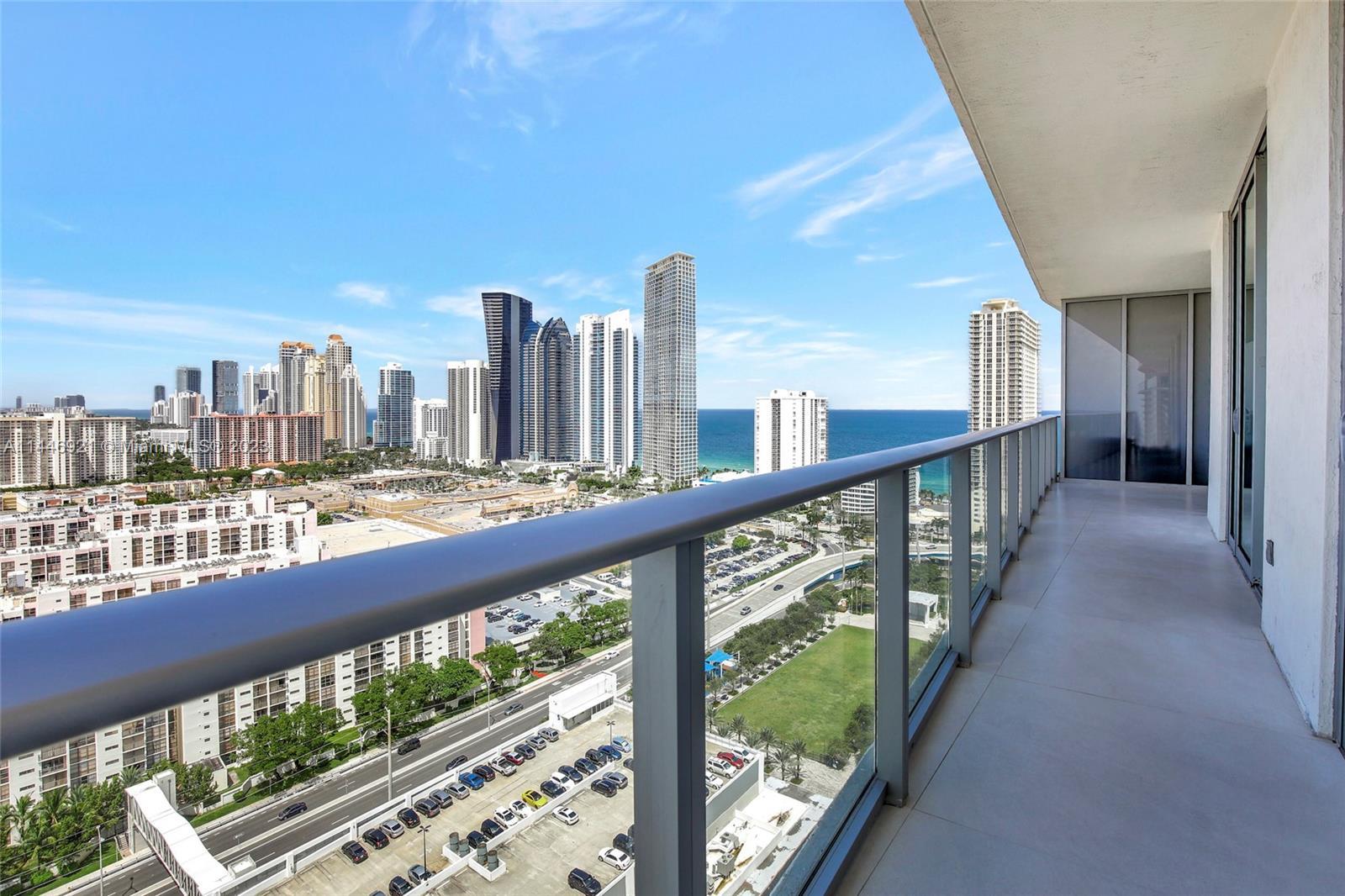 This 25th-floor unit has views spanning from the ocean to the Intracoastal. With over 1,500 square f