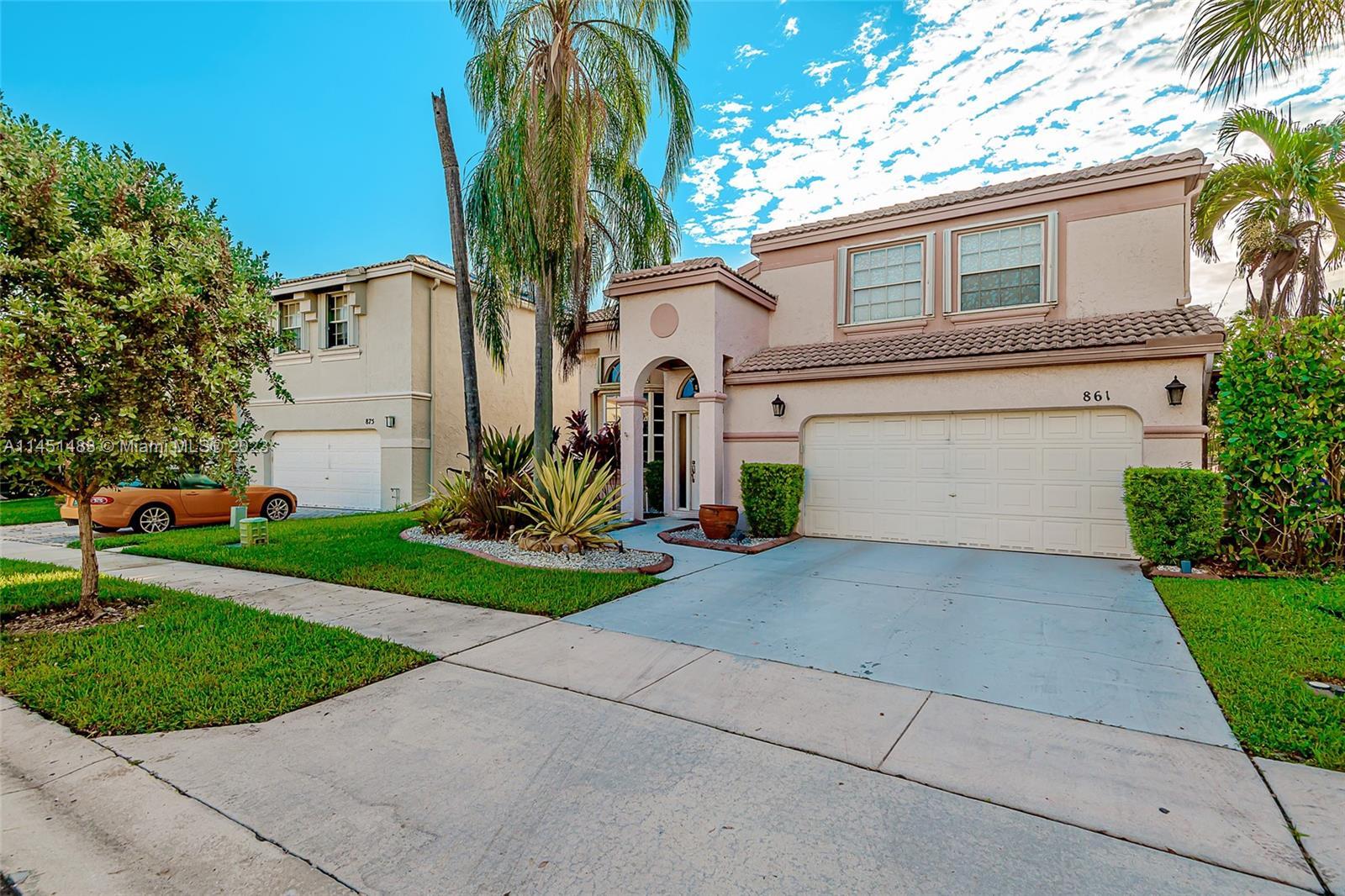 Photo of 861 NW 155th Ter in Pembroke Pines, FL