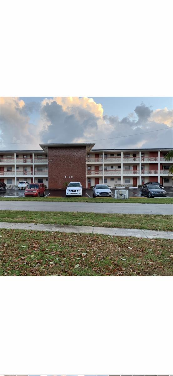 Photo of 4730 NW 10th Ct #116 in Plantation, FL