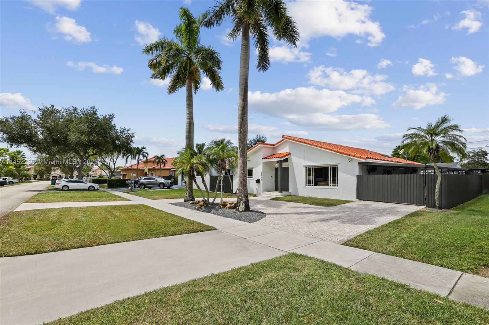 Photo of 6811 SW 38th St in Miami, FL