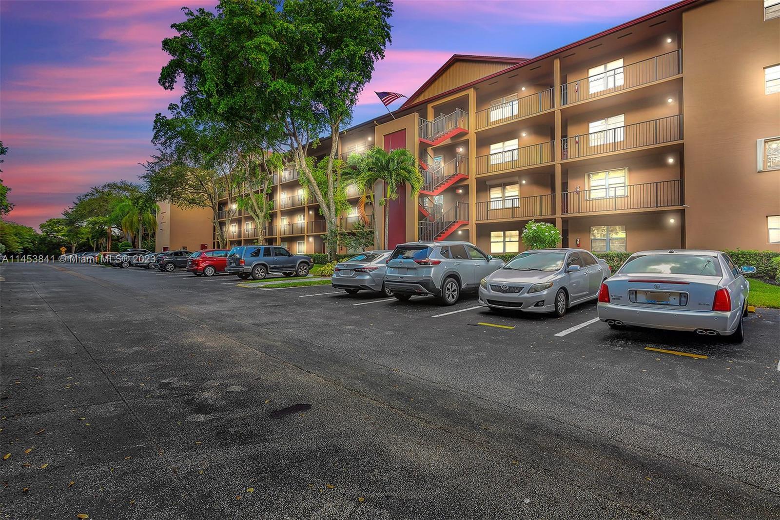 Photo of 12750 SW 4th Ct #415J in Pembroke Pines, FL