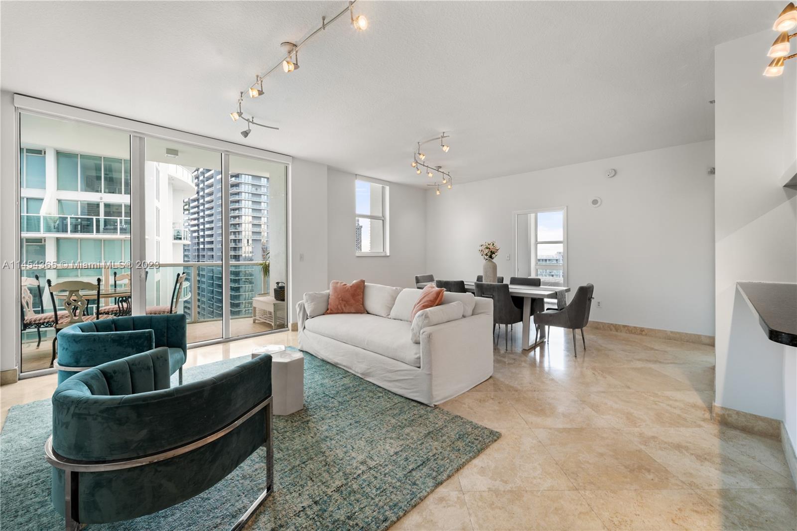 Photo of 31 SE 5th St #4021 in Miami, FL