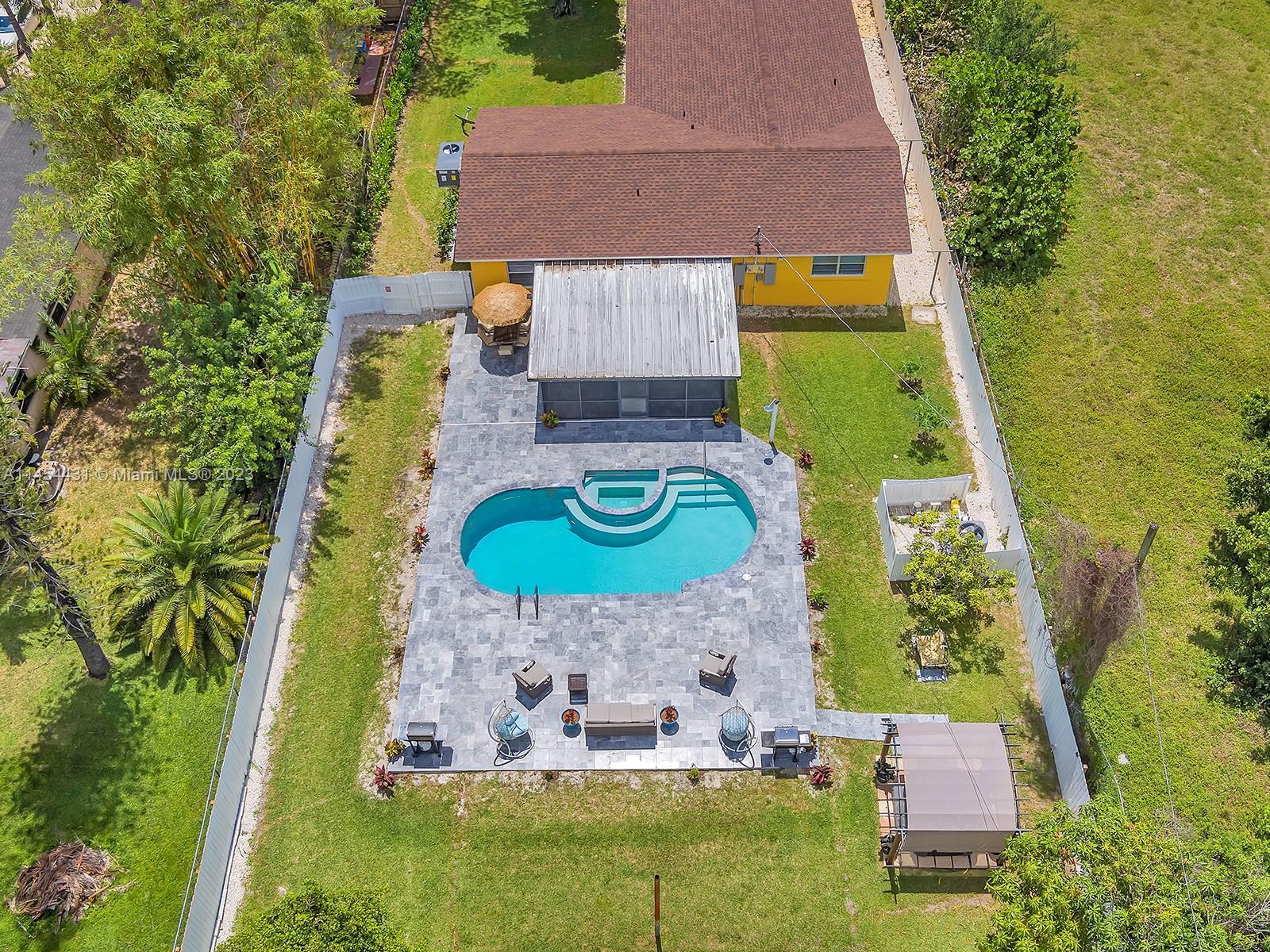 Photo of 4091 SW 51st St in Dania Beach, FL