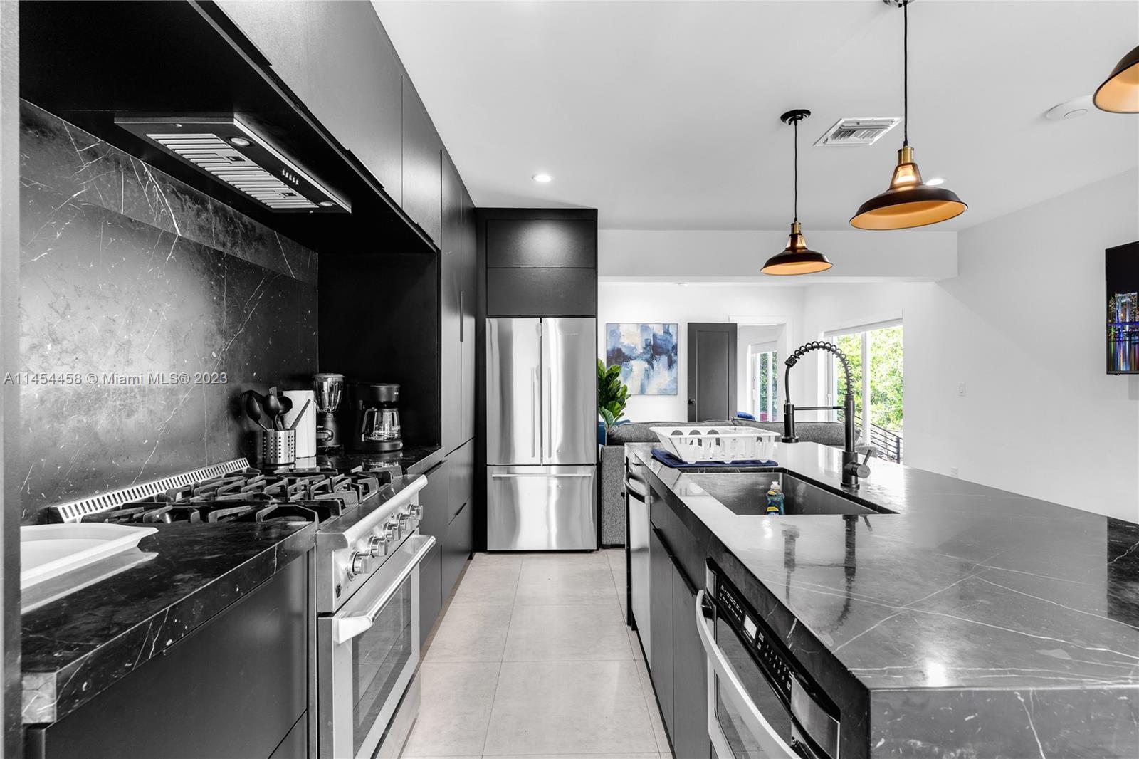 Photo of 15 NW 52nd St in Miami, FL