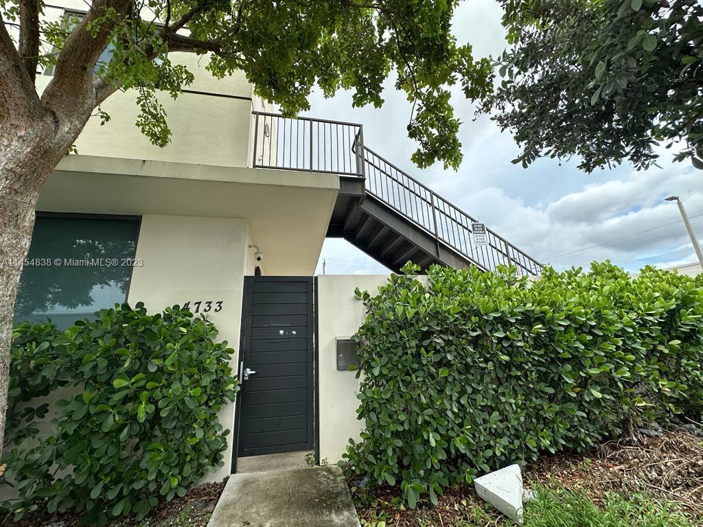 Photo of 4733 E 10th Ln in Hialeah, FL