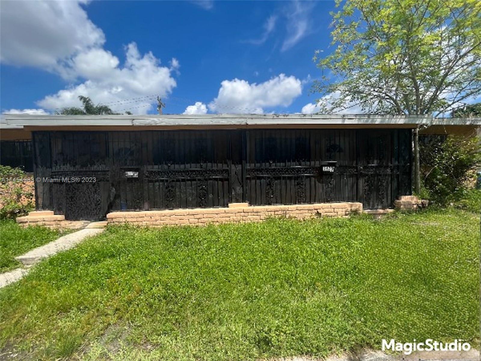 Photo of 1475 NE 117th St in Miami, FL