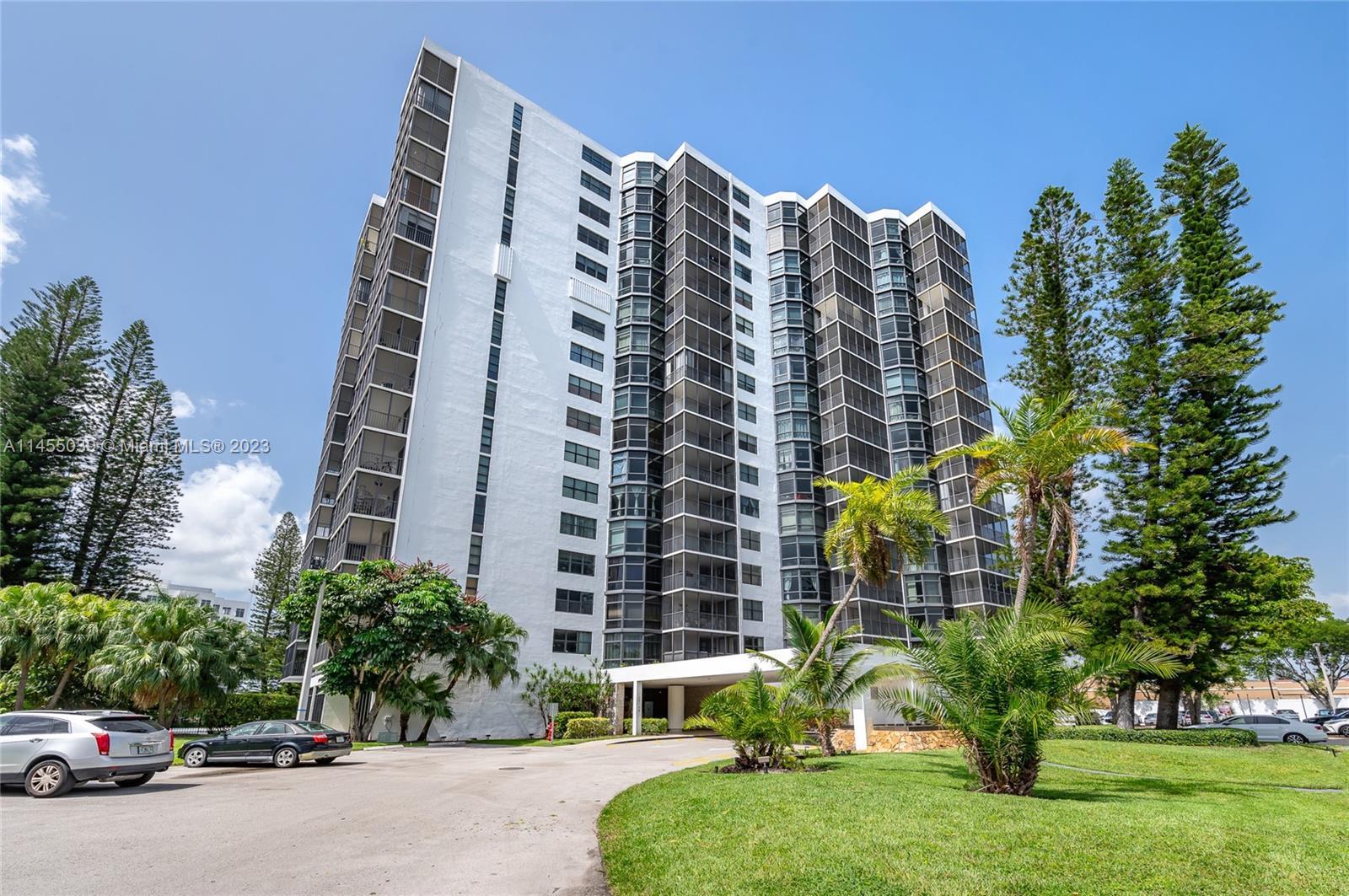 Photo of 20100 W Country Club Dr #709 in Aventura, FL
