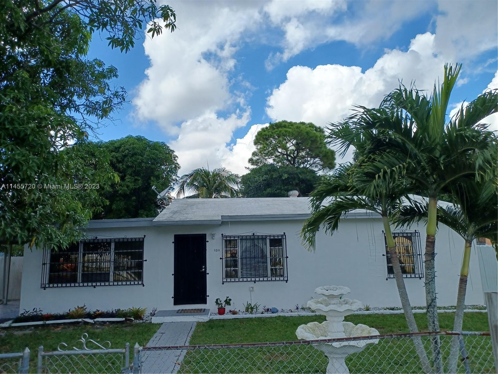 Photo of 1011 Rutland St in Opa-Locka, FL