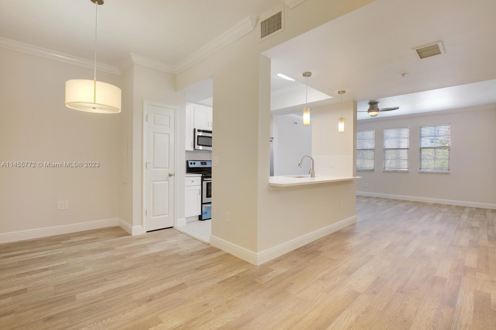 Photo of 533 NE 3rd Ave #122 in Fort Lauderdale, FL