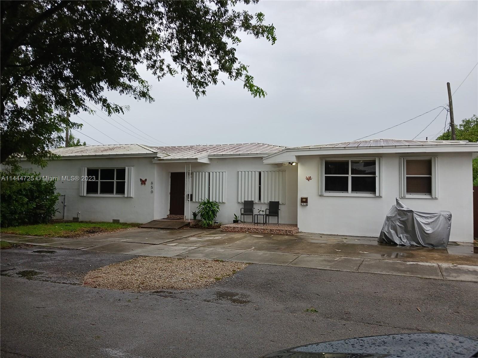Photo of 650 SW 44th Ct in Miami, FL