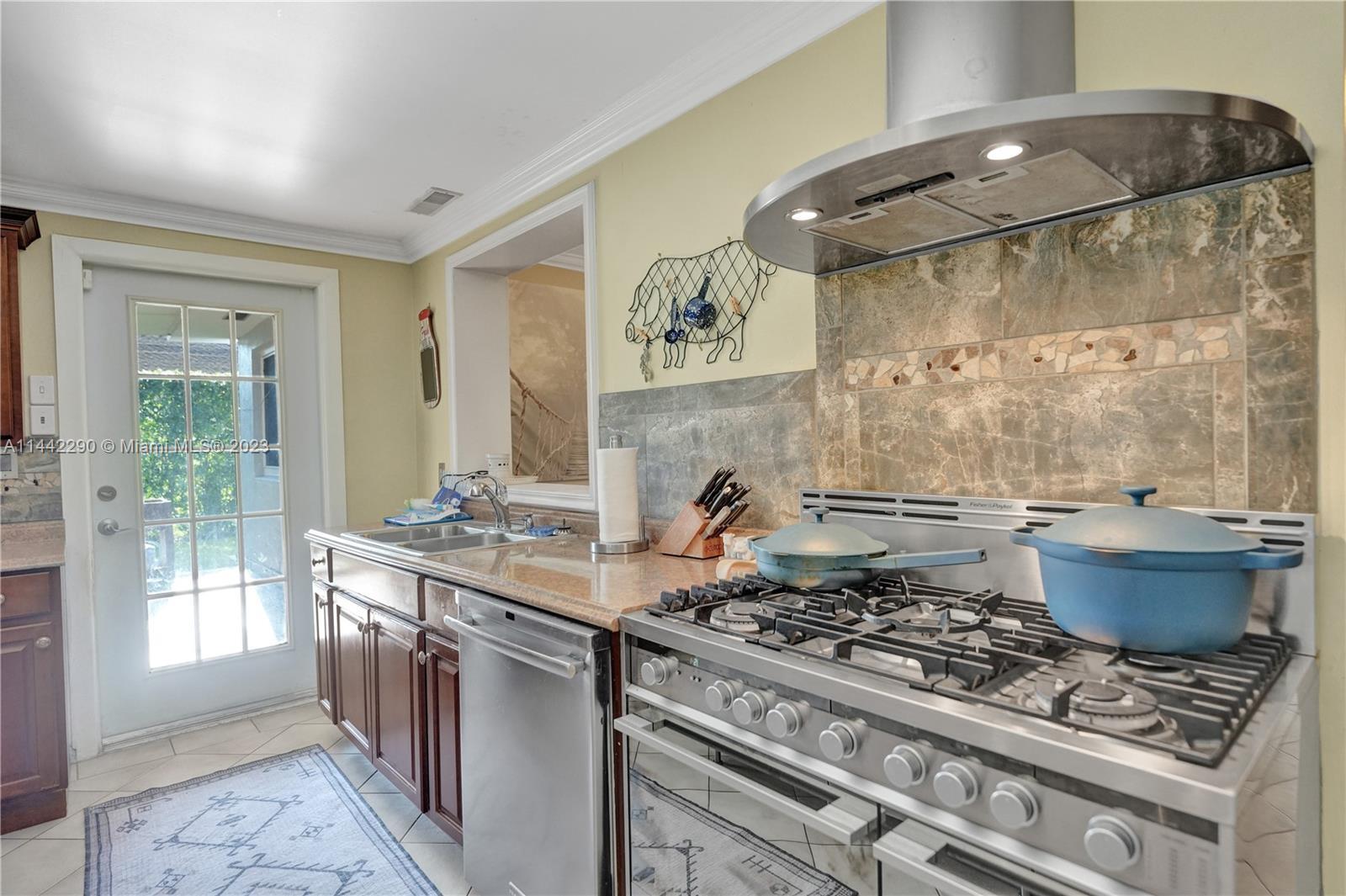 Photo of 14411 SW 26th St in Davie, FL
