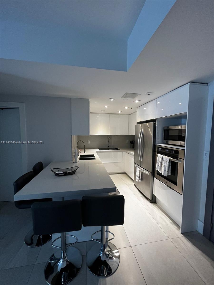 Photo of 185 SE 14th Ter #606 in Miami, FL