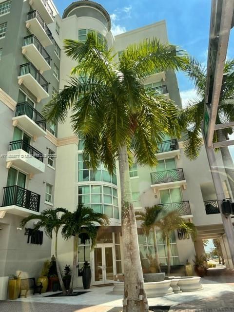 Photo of 600 S Dixie Hwy #725 in West Palm Beach, FL