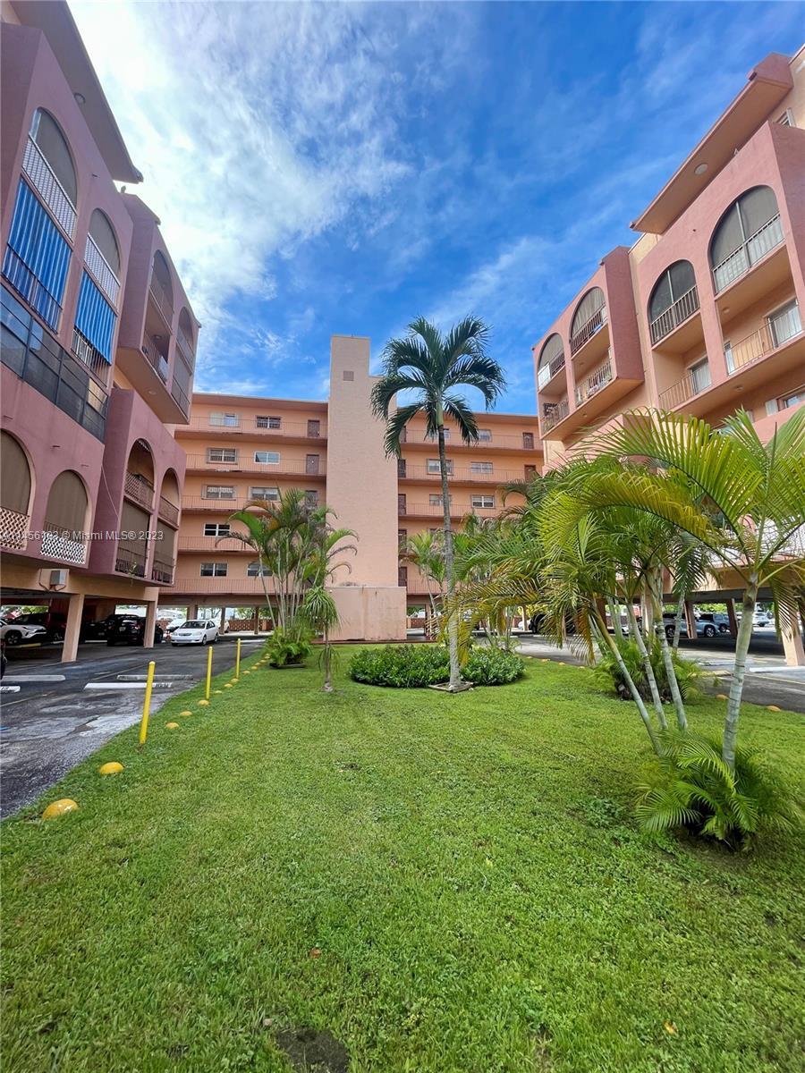Photo of 440 E 23rd St #1504 in Hialeah, FL