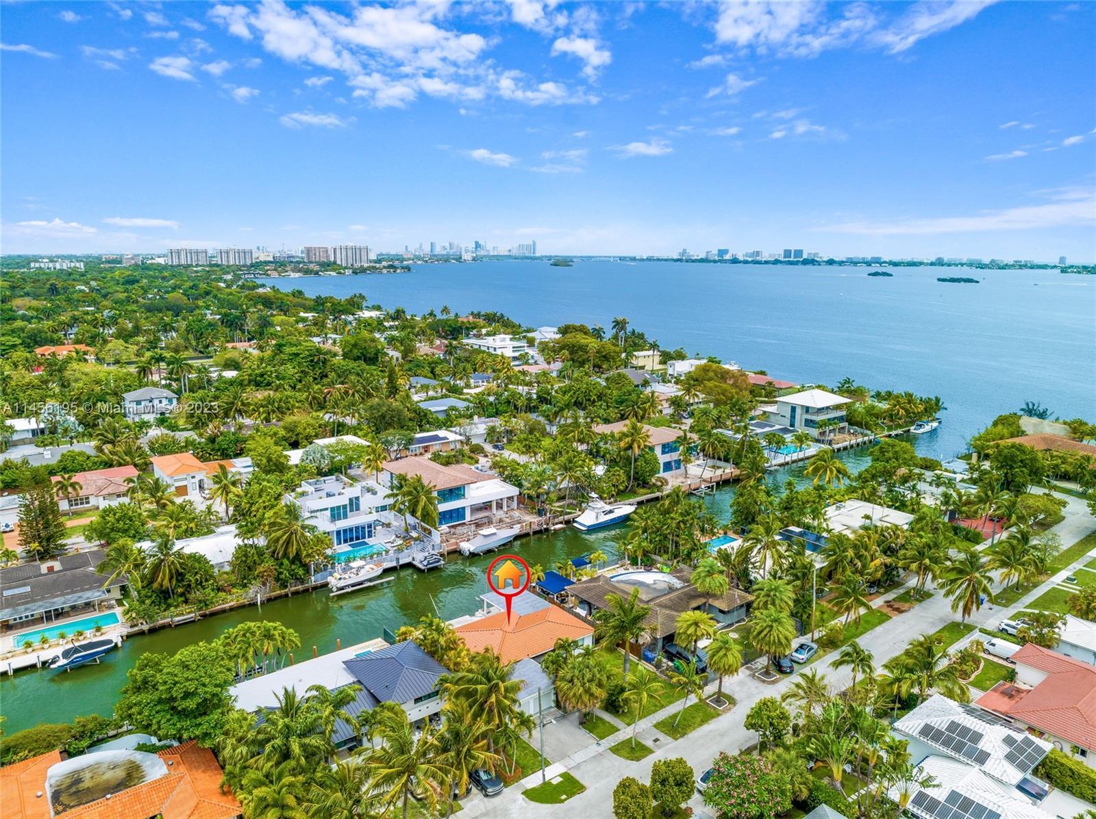 Photo of 1161 NE 86th St in Miami, FL