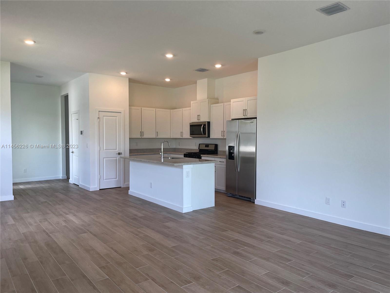 Photo of 19502 Weathervane Wy #19501 in Loxahatchee, FL