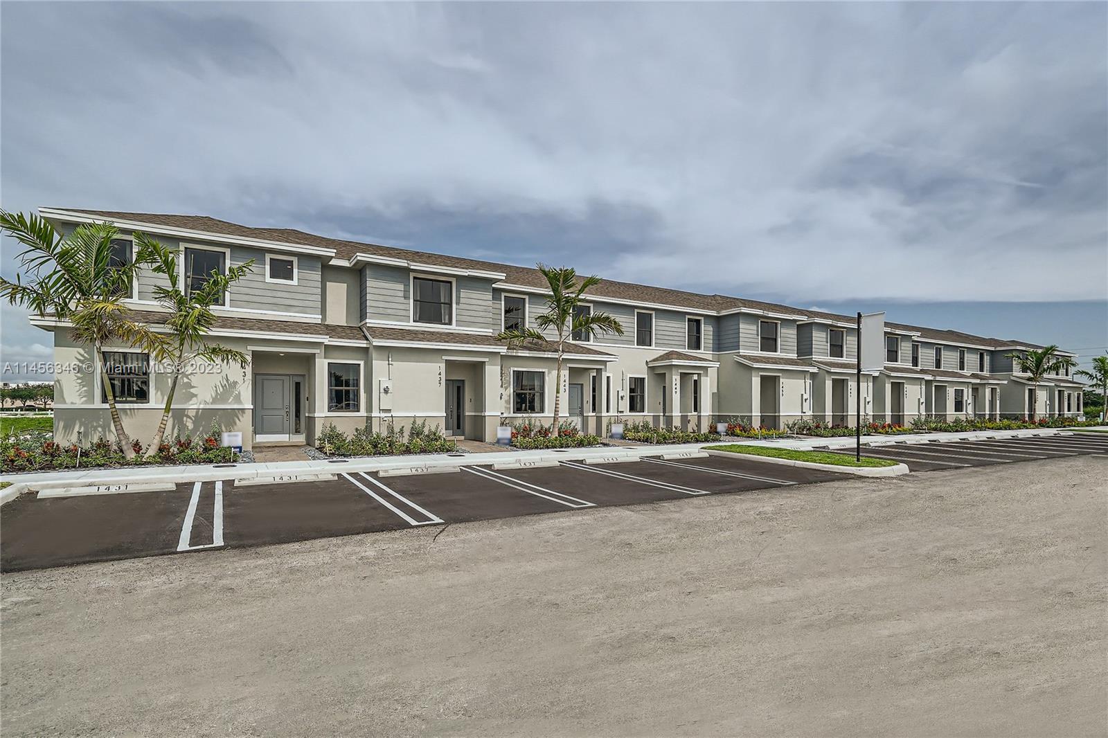 Photo of 360 NE 12 St in Florida City, FL