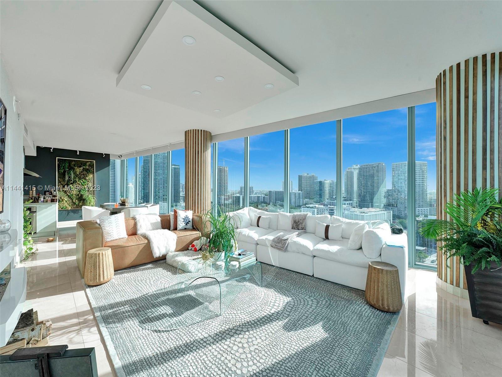 Photo of 601 NE 36th St #1801 in Miami, FL