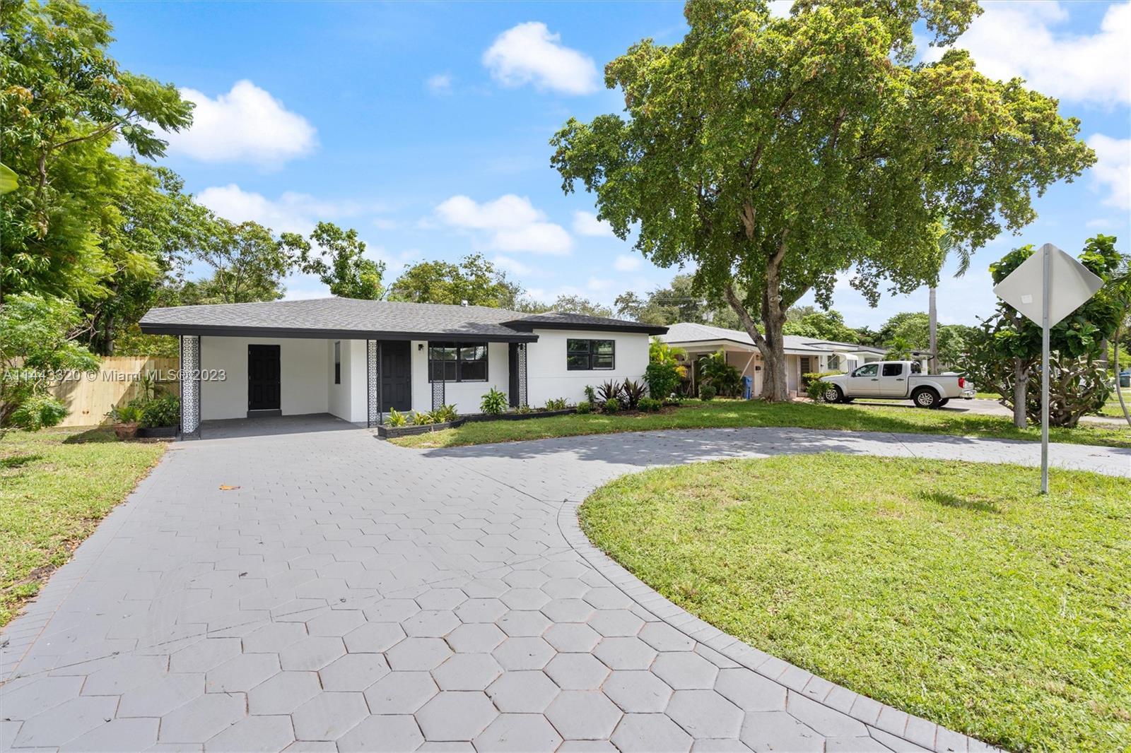 Photo of 601 NE 49th St in Oakland Park, FL