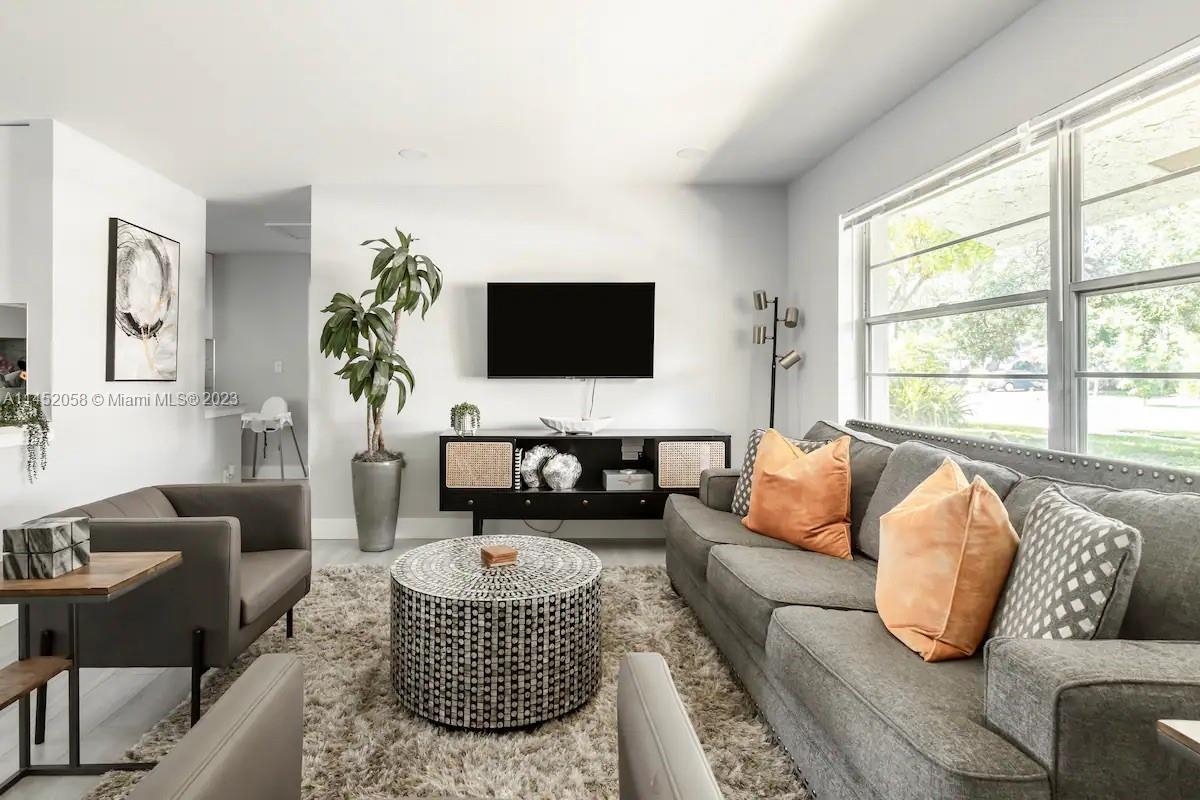 Photo of 6740 NW 27th Ave in Fort Lauderdale, FL