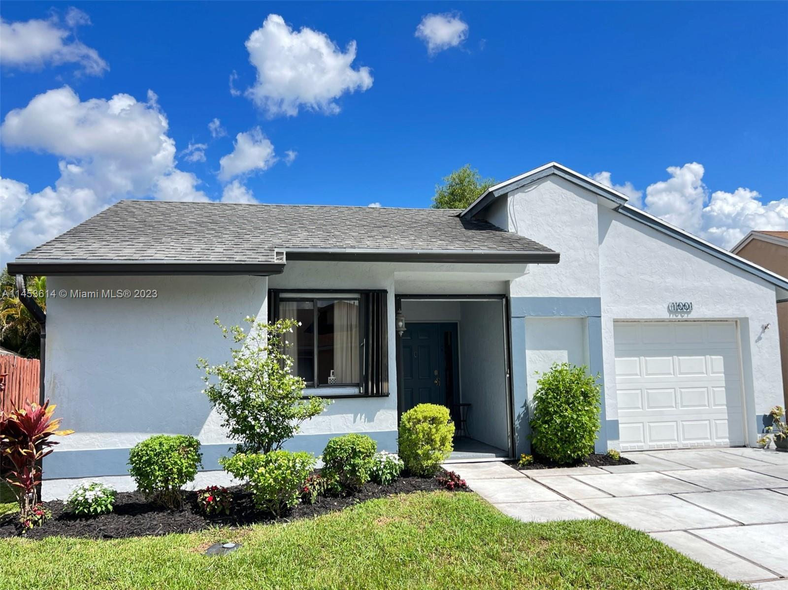 Photo of 11001 SW 10th St in Pembroke Pines, FL